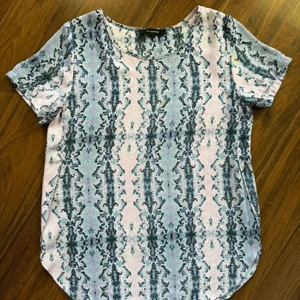 OLIVACEOUS S blue green cream snake print blouse
